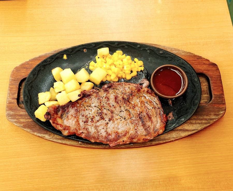 サイゼリヤ サイゼでリブステーキ食べたった ランチShorts ガスト ココス ステーキの宮 ブロンコビリー - YouTube