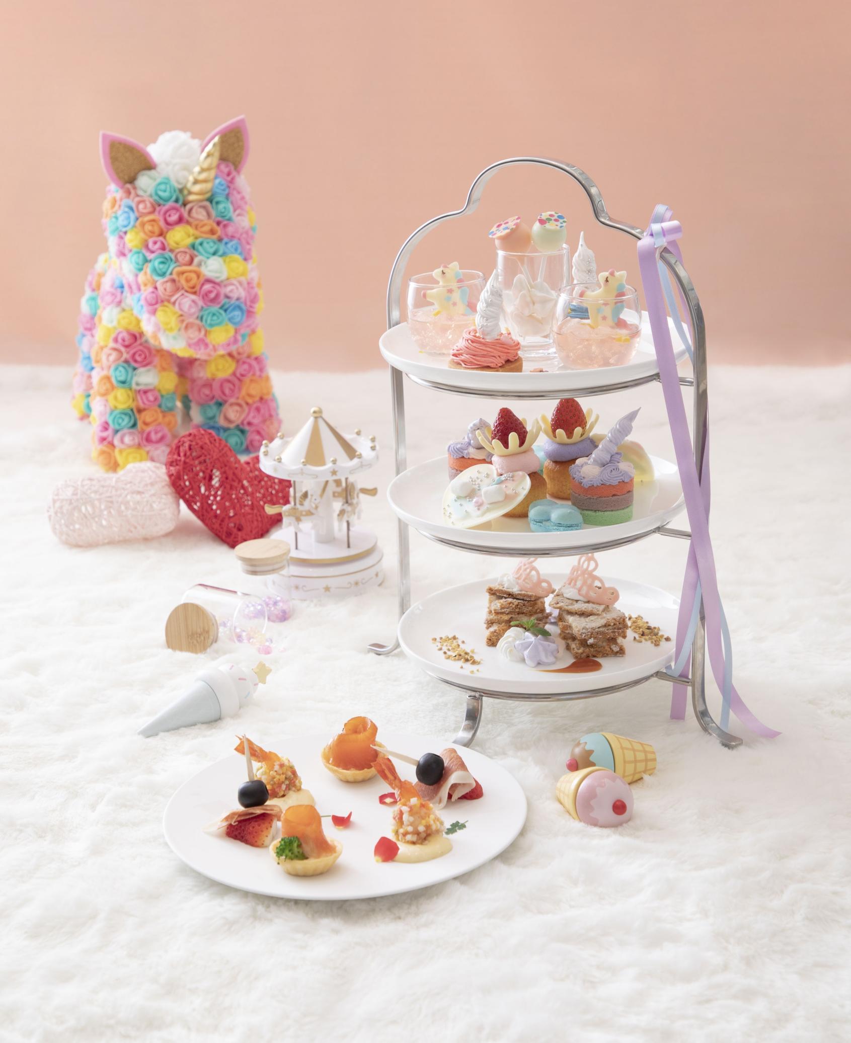 ホテル インターコンチネンタル 東京ベイ、いちご＆ピスタチオが主役の限定アフタヌーンティー - ファッションプレス