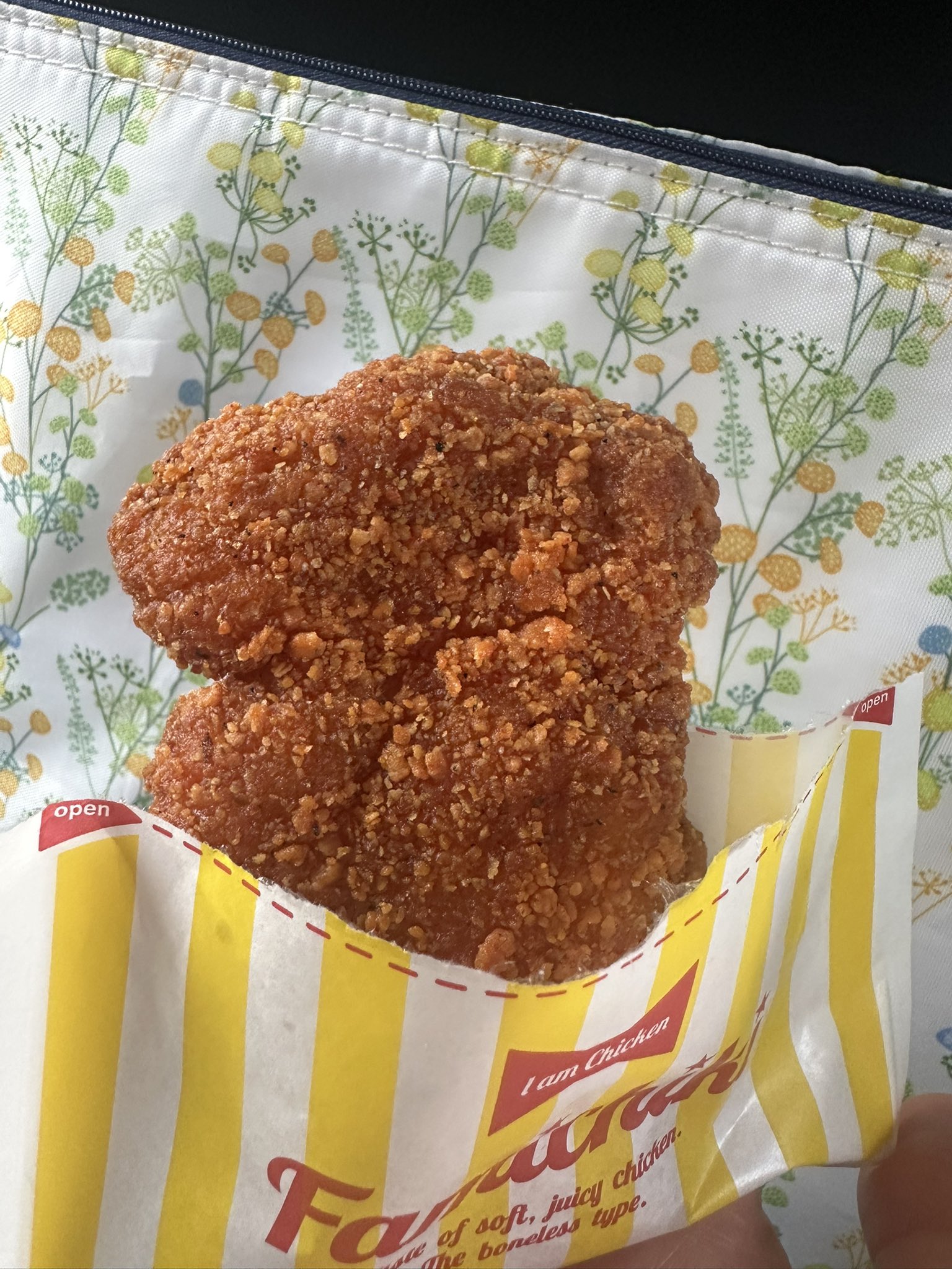 食べ比べ コンビニの辛いチキン3種類を実食レポ！おすすめ順にランキングキョーミ