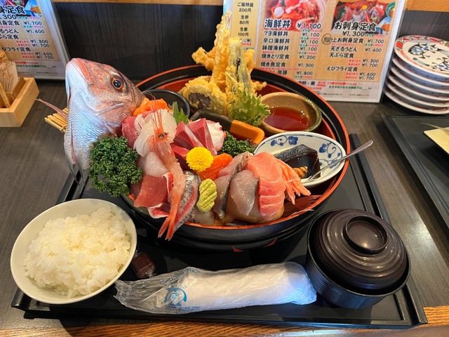 富山砺波～魚津 海鮮蔵～砺波チューリップフェア～海の駅蜃気楼～天神山ガーデンM&Mの混浴&名瀑、時々グルメや観光も