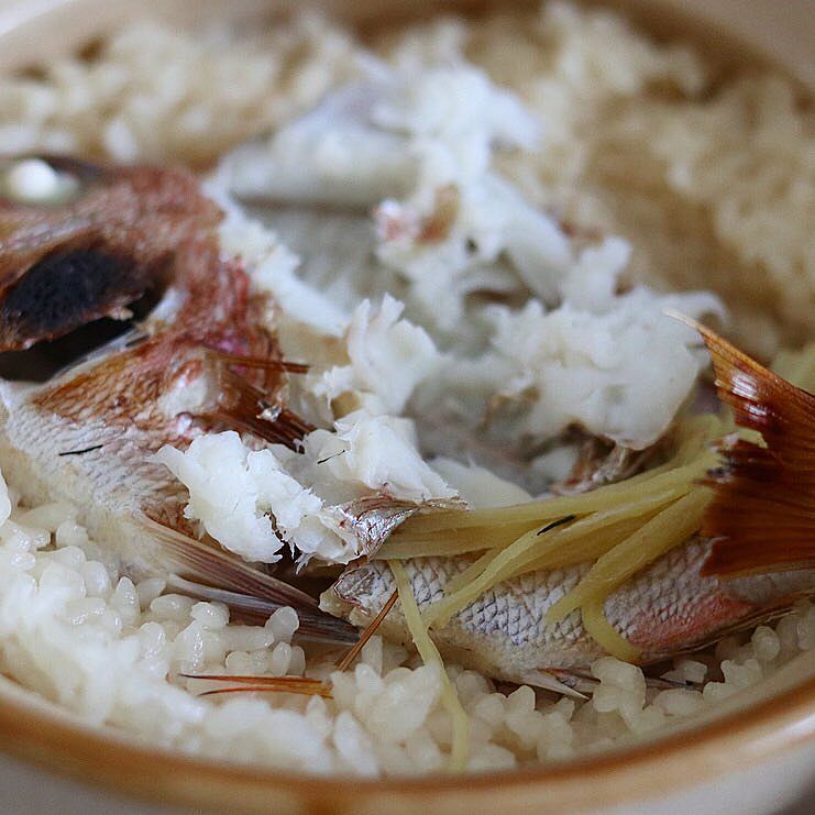 和食料理人が作る 極上鯛めし 土鍋でおこげのコツも伝授 プロの味を家庭で再現