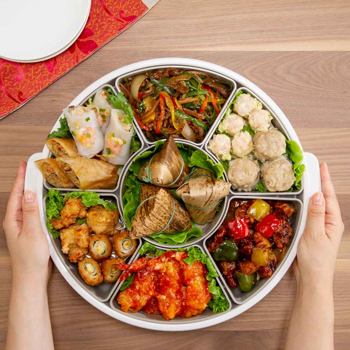 100均のおしゃれなオードブル皿。使い捨てプレートの商品一覧 セリア・ダイソーで100円