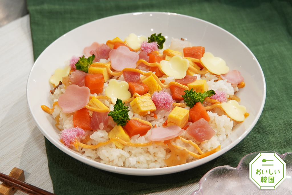 Amway Japan日本アムウェイ- 3月3日はひな祭りですね🎎本日はちらし寿司をアレンジした「韓国風ミルフィーユちらし寿司」をご紹介！具材が段々になっていて見た目もインパクトがあるので、食卓が華やかになること間違いなし🥰続きはInstagramをチェック http:spr