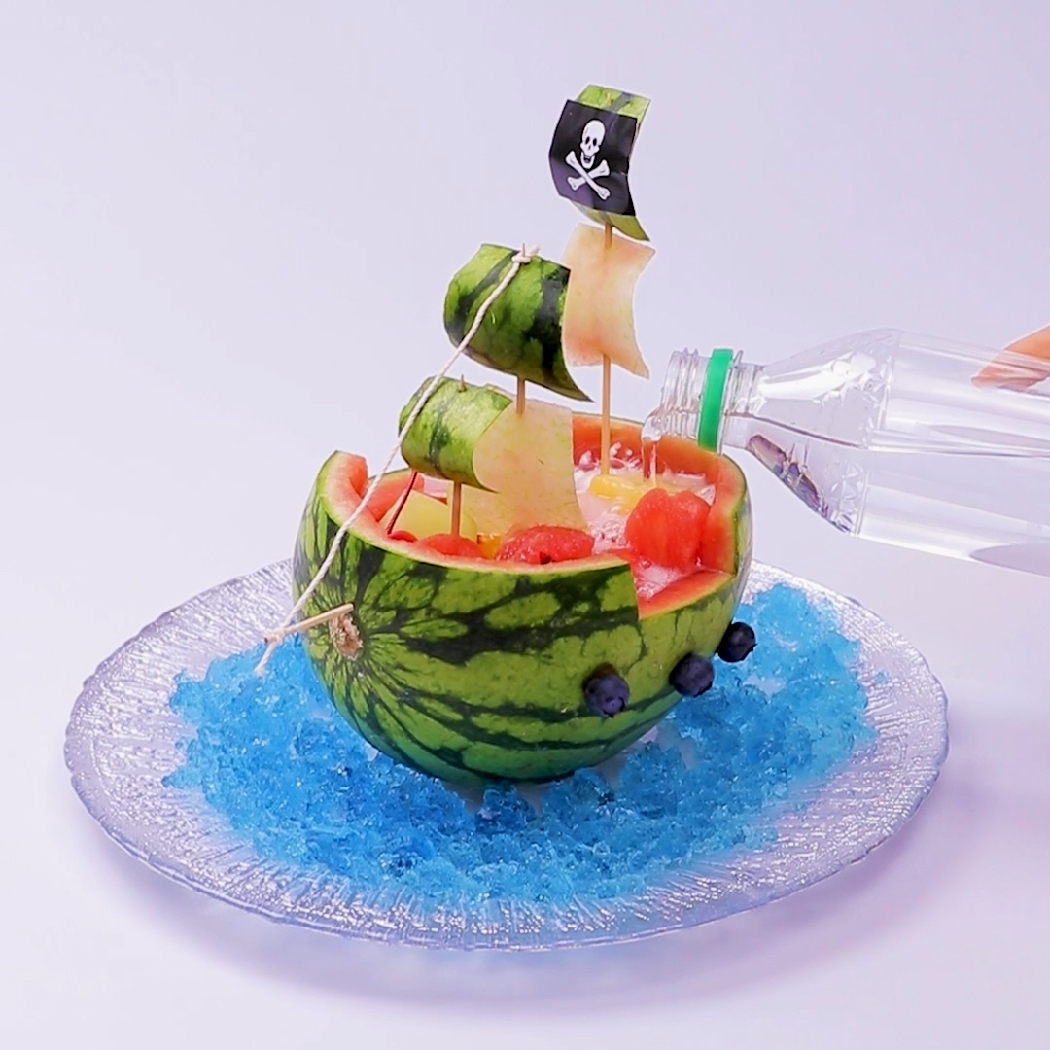 スイカの切り方を動画で解説！ 手間なく、簡単に、甘さを均等にする切り方は？マイナビ農業