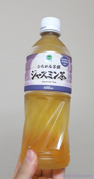 ジャスミンの香りでリラックス より香り高く生まれ変わりました。 ∷∷∷∷∷∷∷∷∷∷∷∷∷∷∷∷∷∷∷∷∷∷🍃✨ 600ml 100円 税込1L140円 税込🔸最高等級茶葉「銀毫 ぎんごう 」使用 🔸上品で華やかな香り 🔸スッキリとした飲みやすい味わい 本格的な