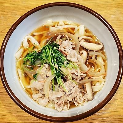 やみつき！甘辛豚肉・とろろの月見肉うどんハイライフポーク