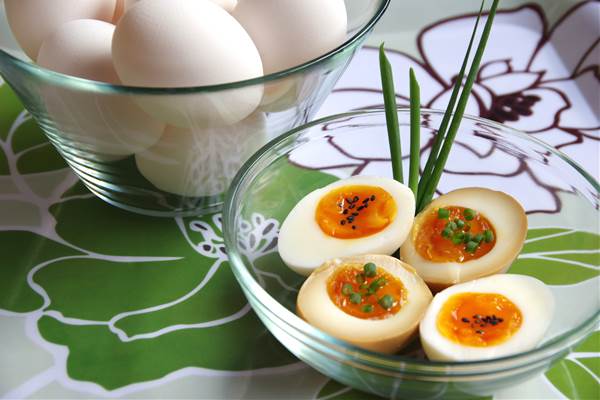 すぐできる！ゆで卵で作る人気のご馳走おつまみレシピ14選 - macaroni