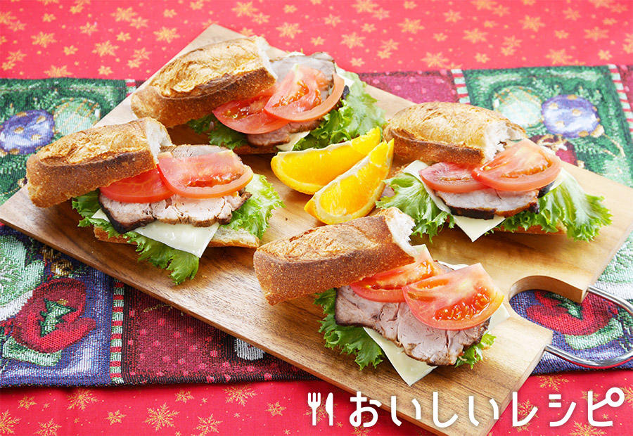 白い皿にサンデーローストのイギリス料理の写真素材・画像素材 Image 210458482