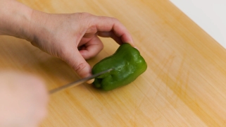 レンジでピーマンの肉詰め - MOAI's KITCHENMOAI's KITCHEN