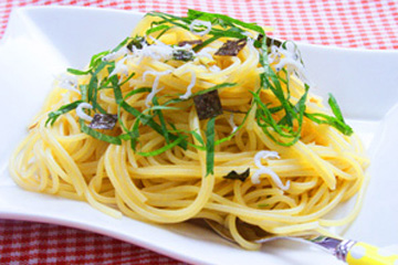 永谷園「松茸の味お吸い物」でつくる塩焼きそばがめちゃんこ旨い！ しょっぱすぎない優しい味わいがクセになります◎Pouch ポーチ