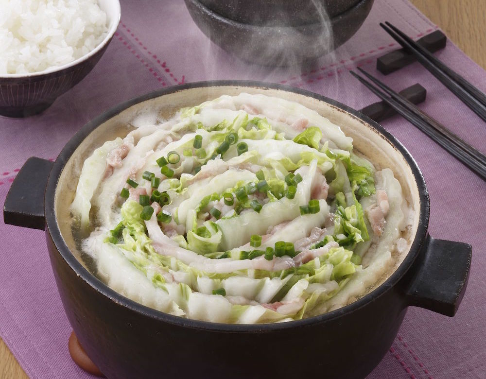 リュウジさんの「もやしの無水油鍋」はシメまでうまい！包丁不要だからソロキャンプ飯としても - カエライフ ～クルマとカスタムで暮らしをカエるーCUSTOM ENJOY LIFE