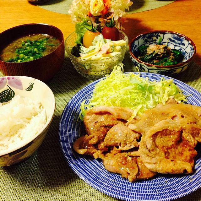 豚の生姜焼きにピッタリな献立 栄養バランスのいい副菜、汁物は？たれプラスエバラ食品