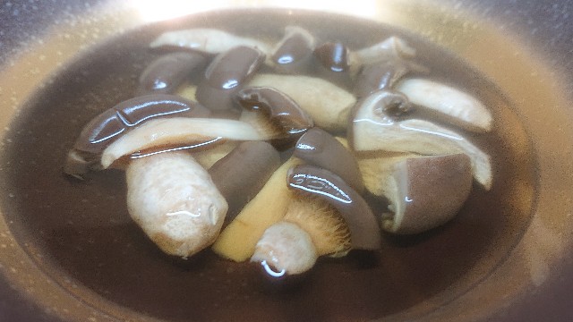 ウラベニホテイシメジ 一本シメジプロレシピブログ 艸SOUの作り方