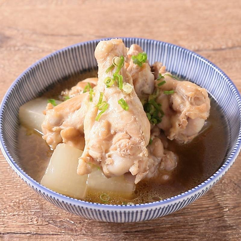 鶏手羽元と大根のさっぱり塩煮込みキリンレシピノート - とっておきの「おつまみ」から「デザート」までキリン