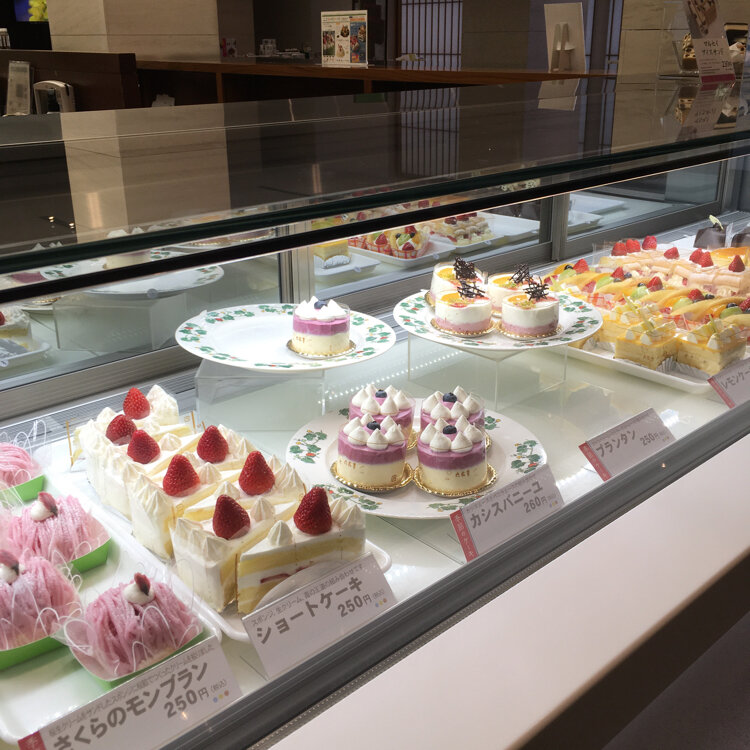 六花亭 西三条店 帯広・西三条南 の「ビーフシチュウ」 : 日々の食卓の備忘録