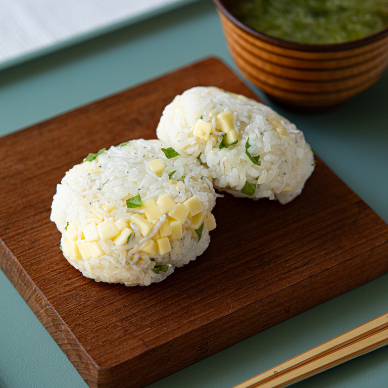 しらすおにぎり