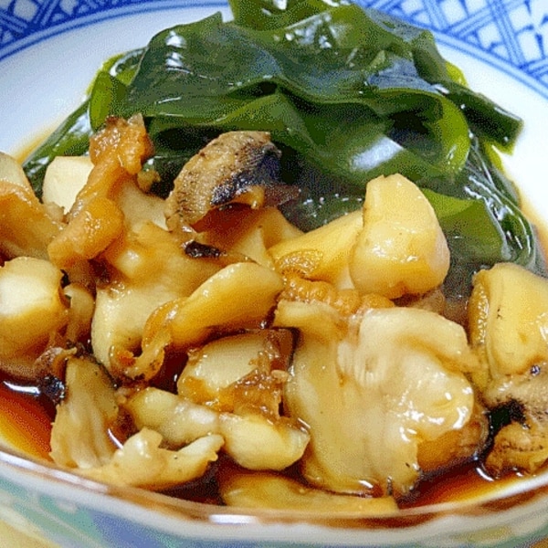 刺身の残りで☆「サザエとワカメ甘辛煮」