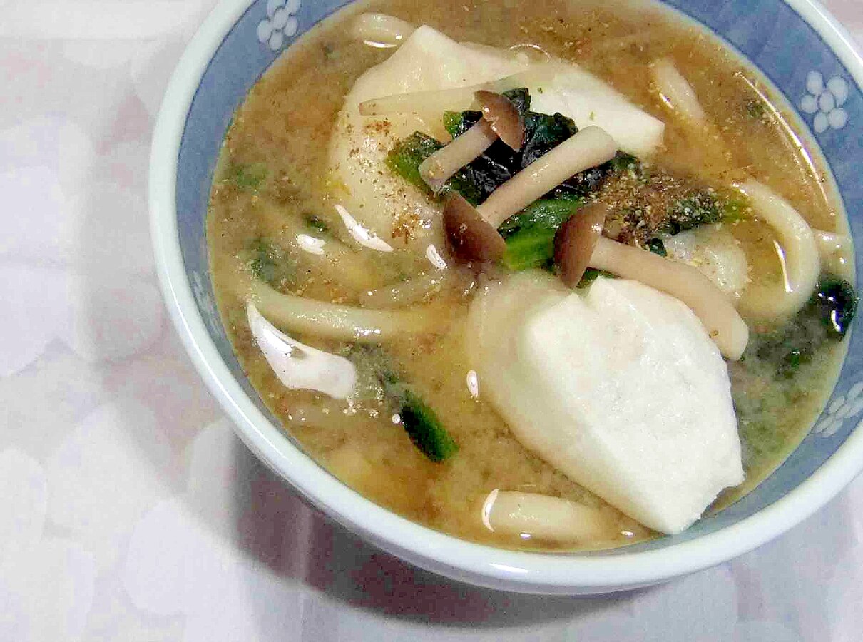 絶品！野菜たっぷり味噌煮込みうどん 余った白味噌活用！