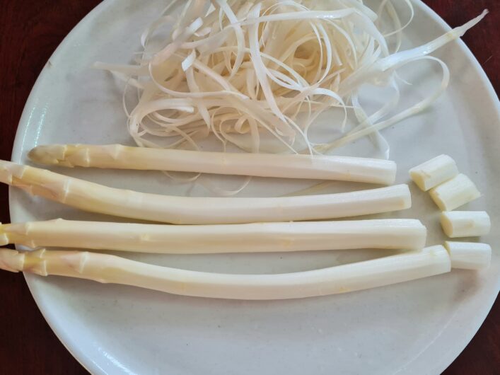 ホワイトアスパラガスの特徴と食べ方：旬の野菜百科