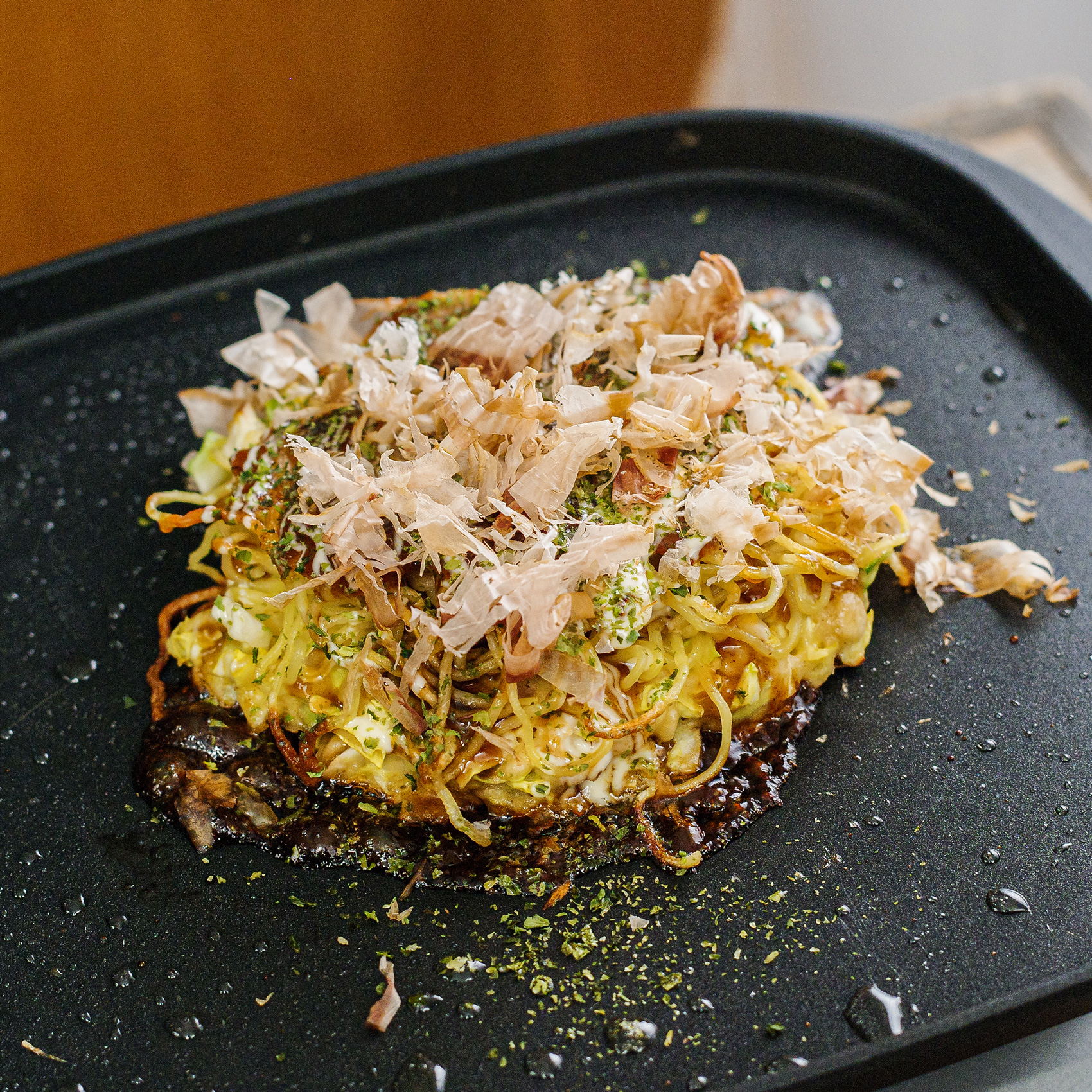 麺がパリパリ美味しいモダン焼き1玉45円からの製麺所