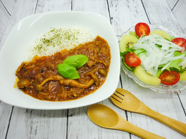 ふわふわ卵のオムハヤシ