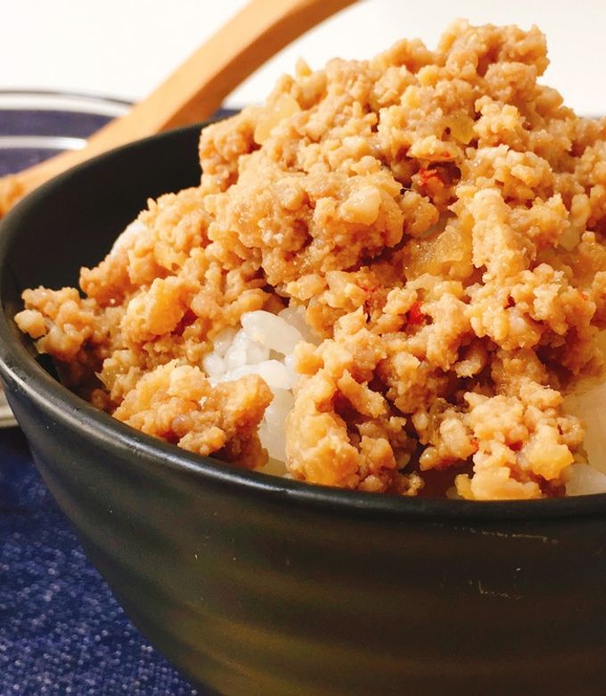 ひき肉と卵でプロの味 絶品そぼろ丼のレシピ！フライパン１つで簡単10分 基本の和食
