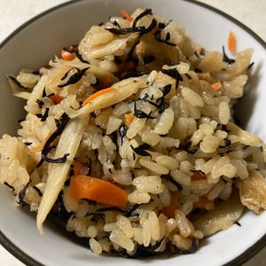 ♥︎簡単ボリューミー♪『鶏ねぎコーンの炊き込みご飯』 ⁡ ⁡ ⁡ \Ö今 日 の レ シ ピ ⁡ ☑︎ 鶏ねぎコーンの炊き込みご飯☑︎レシピID：435577 ☑︎調理時間：5分 炊飯時間は除く⁡ ⁡ 鶏むね肉とコーンを使った優しい味付けの 炊き込みご飯です *•̀ᴗ•́* و̑̑ 純正