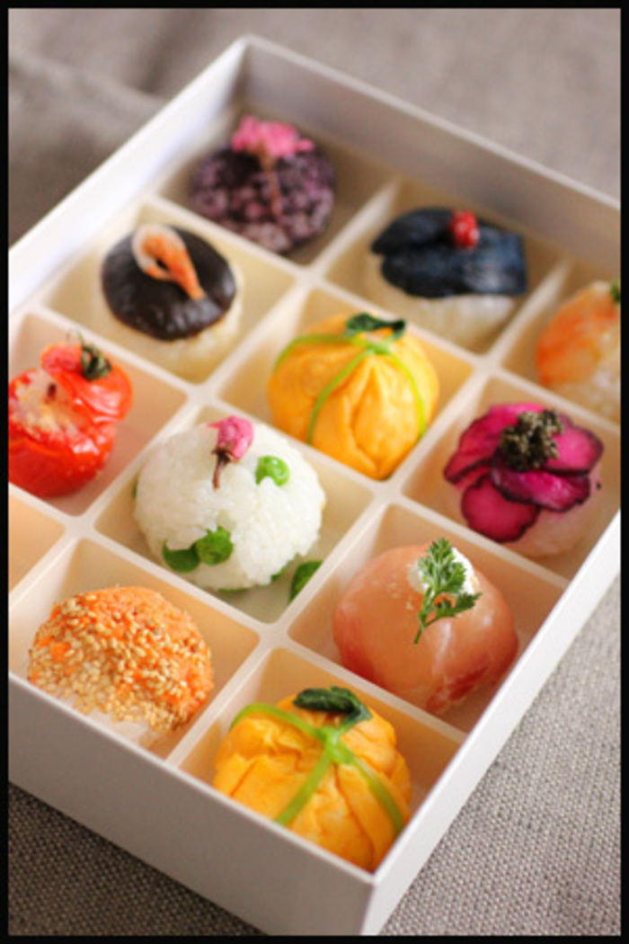 ラップを使って簡単に作る『てまり寿司』レシピ！ひな祭りのお祝いに♡