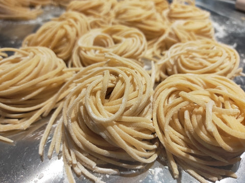 やってみたら＞手打ちパスタ 自宅で本格イタリアン：東京新聞デジタル