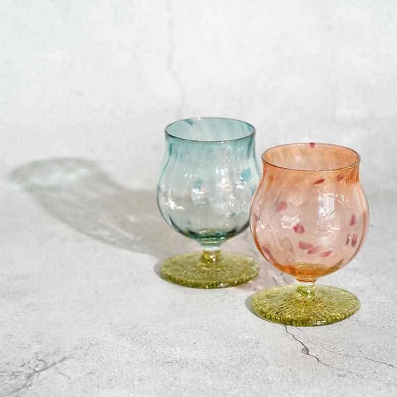 リボン付きワイングラス ペアセット エレガント＆キュートなデザイン 可愛い リボンデザイン ワイングラス