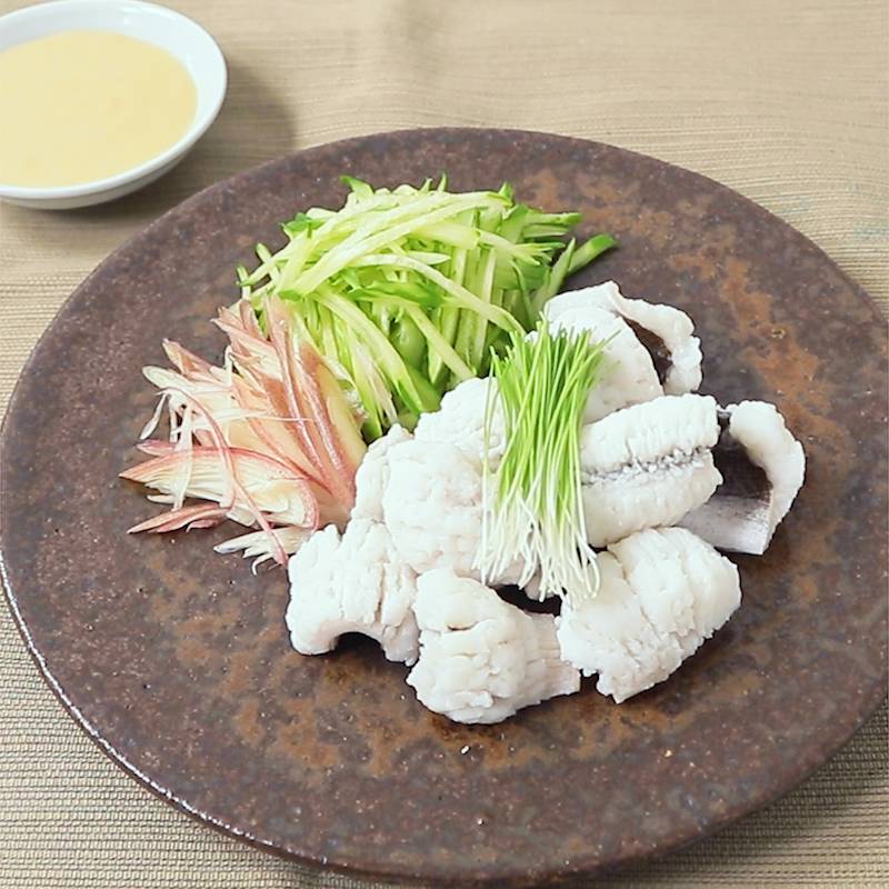 鱧の湯引き株式会社ニチダン