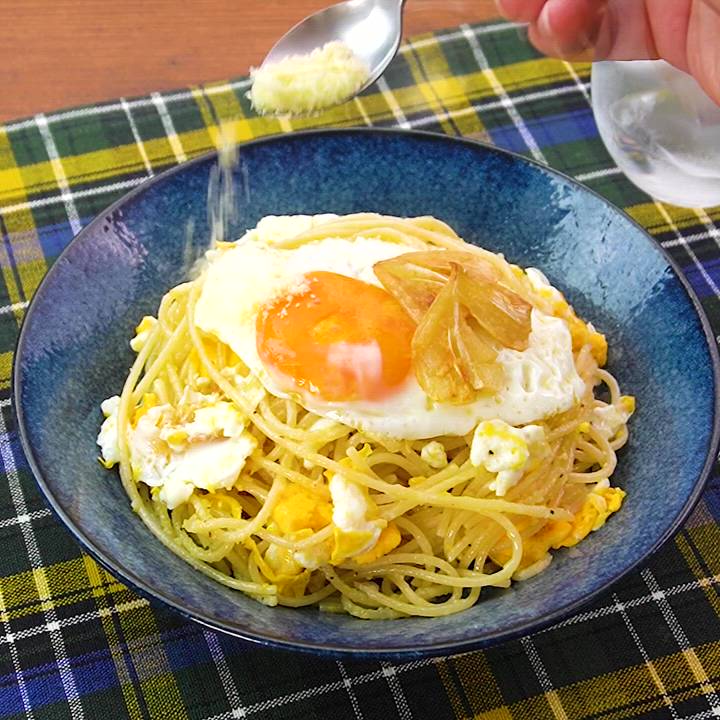 卵１個でたっぷり２人分！マヨネーズの濃厚ぺぺたま♪ レシピ・作り方 by こしあん♡ - 楽天レシピ