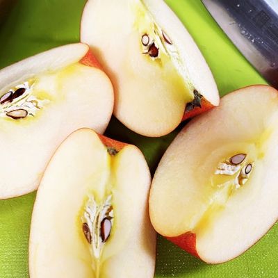 りんごの飾り切り 市松模様 簡単にできて可愛い飾り切りの紹介 N.D.Kitchen Basic - YouTube