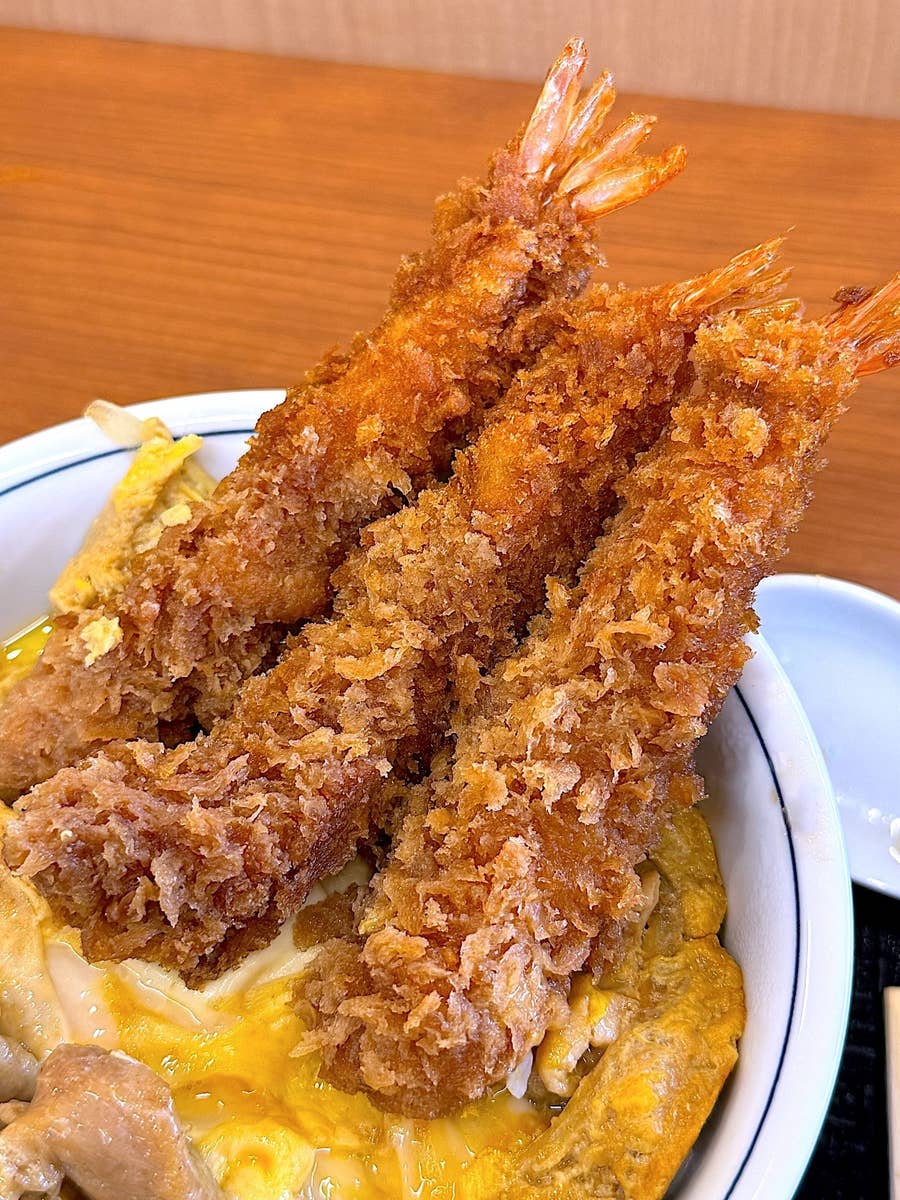 かつやで「海老マヨとチキンカツの合い盛り丼」を注文してみた 進撃のグルメ- エキスパート - Yahoo!ニュース