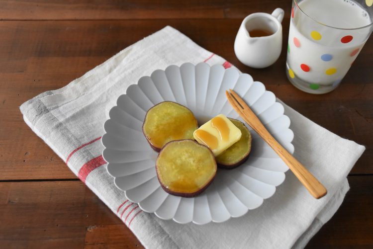 食べたい！」や「さつまいもが好き！」という方は、コメントに 🍠 の絵文字で教えてくださいね💬秋の味覚！ ふかし芋アレンジ3選🍠 ＼さつまいもの季節ですね♪ そのままのふかし芋もおいしいですが、簡単アレンジでさらに楽しみ方が広がります💛 作り方は画像を