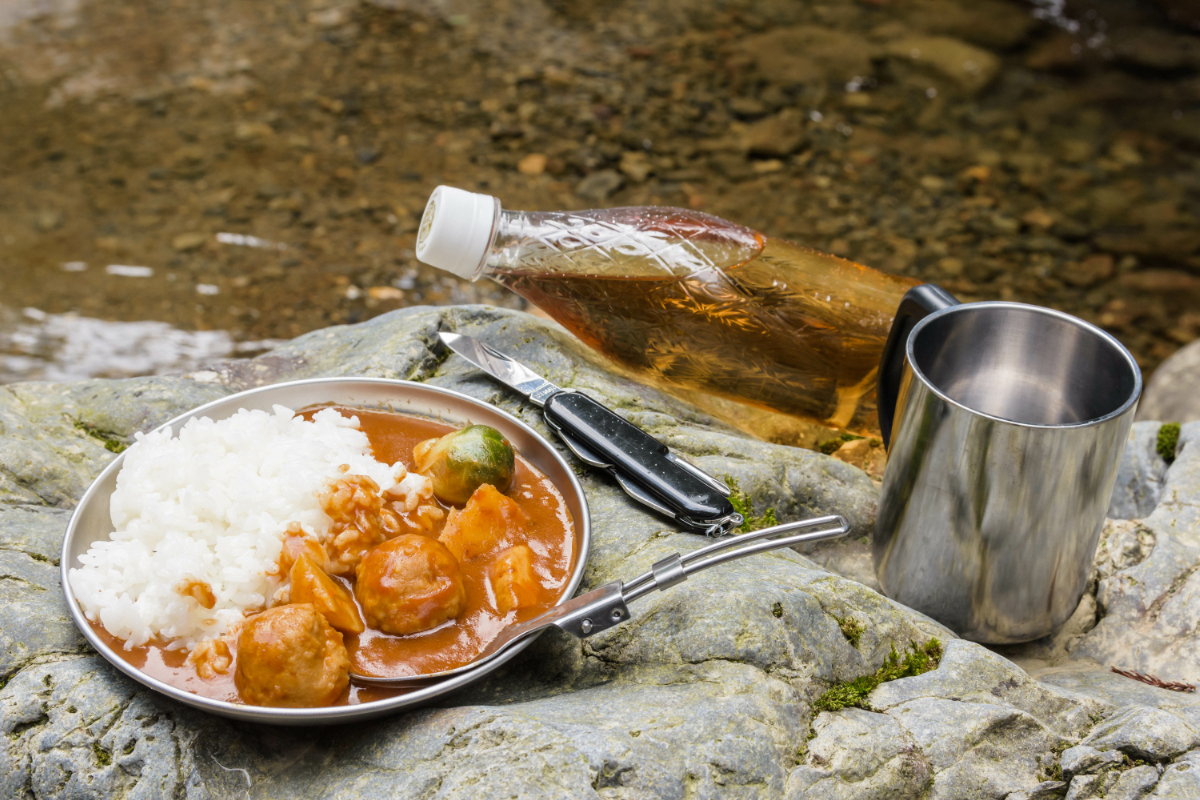 キャンプで和食の朝ごはんを食べたい人へ、手軽に作れるメニューをご紹介 - TOMARO＋ Media