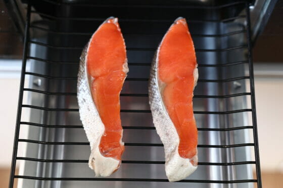調理師監修 冷凍鮭のおいしい焼き方＆解凍ポイント3ページ目- macaroni