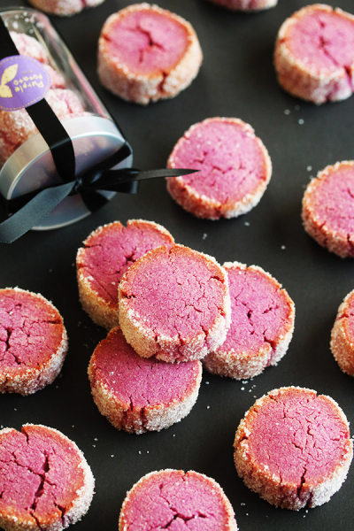 紫芋のモンブランプリン 紫芋パウダー＋さつまいもで作る紫芋クリーム使用型にはまったお菓子なお茶の時間