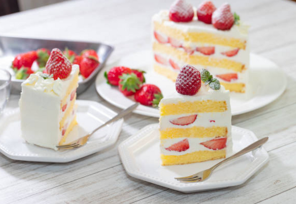 冷凍できるって知ってた？スポンジ・生クリーム系ケーキの冷蔵・冷凍保存の仕方kufura クフラ 小学館公式