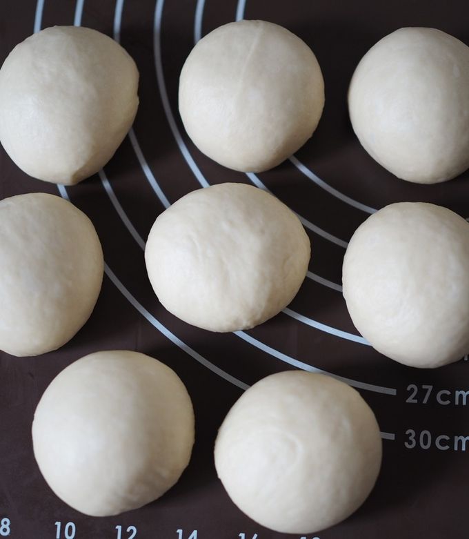 手ごねで作る基本のパン生地共立食品株式会社