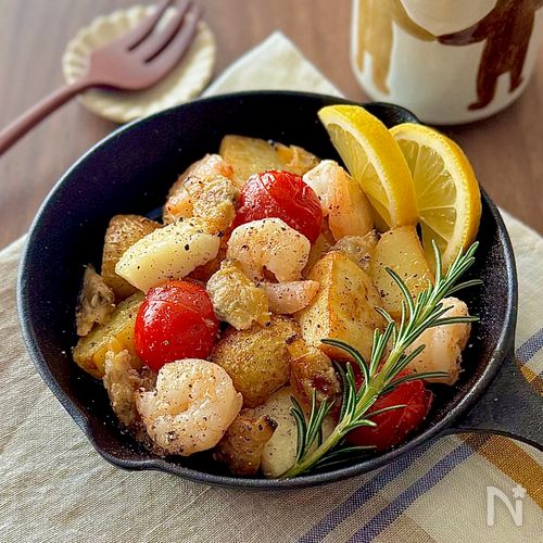 ジャガイモでホワイトソース風に ジャガイモとシーフードのジャガイモパスタ - 毎日の献立 かんたんレシピ