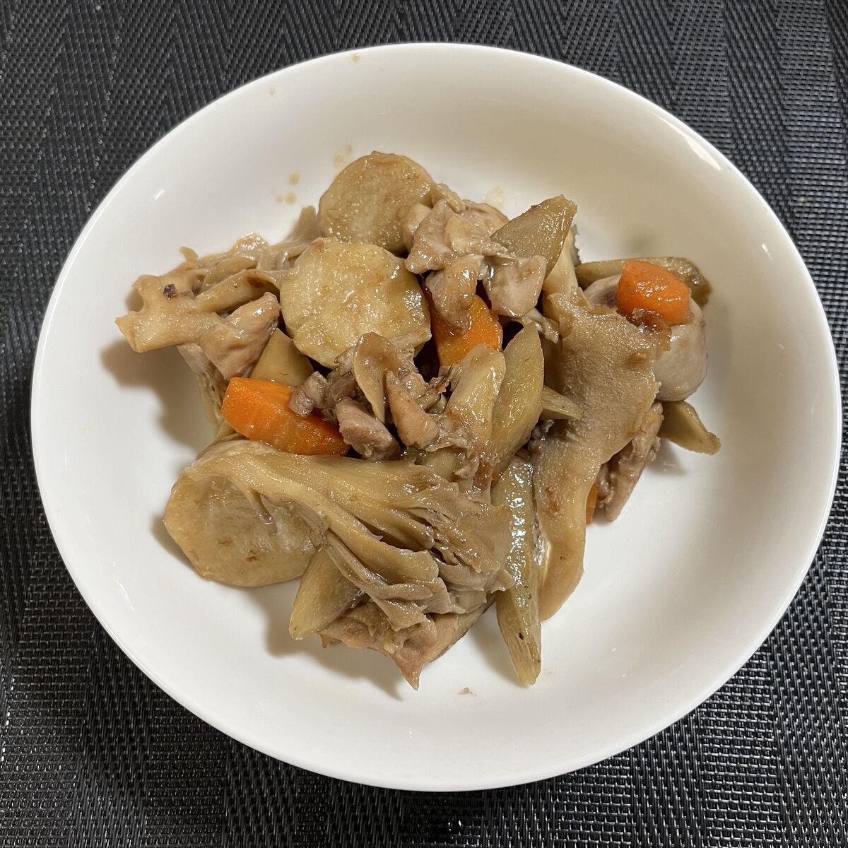 我が家の定番 栗原はるみさん レシピの筑前煮。LEE