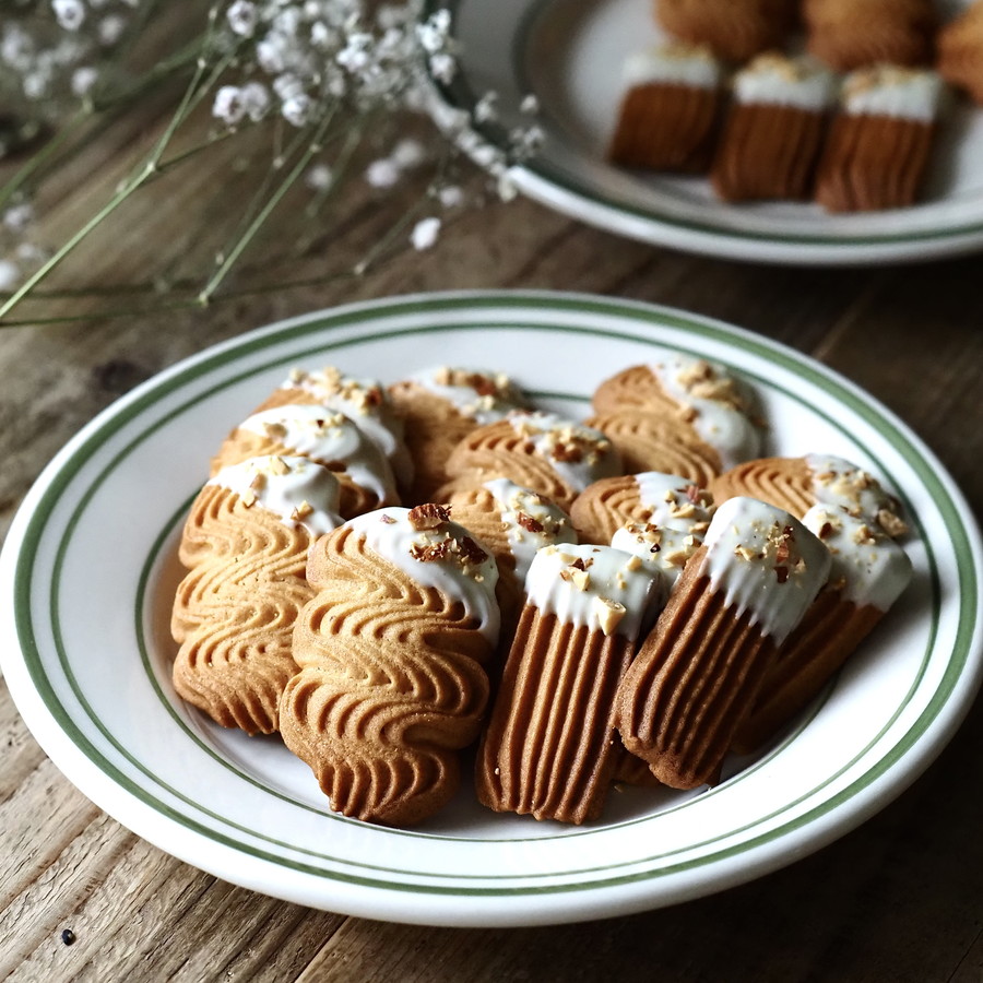くまのいちごジャムクッキー🐻超簡単でサクサク美味しい♡絞り出しクッキーでくまクッキー作ってみました！チョリーナ チョコ島