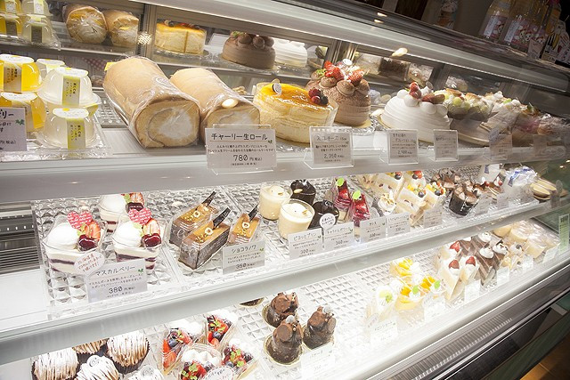 チャーリーとペロ - 安中市原市 ケーキ店Yahoo!マップ