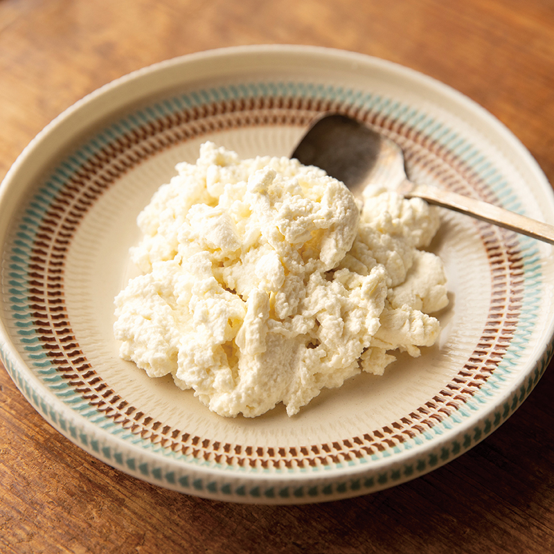 牛乳とレモンで簡単 手作りカッテージチーズ