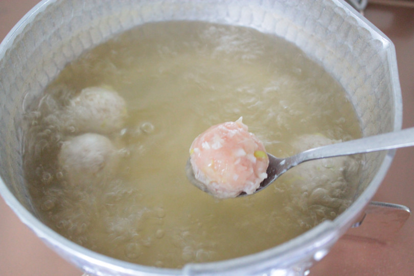 少しのコツで出汁いらず！豚ひき肉で作る具だくさん豚汁