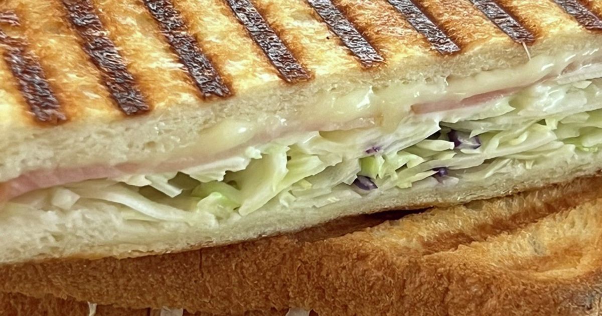 バケットサンドベーコン＆北海道産クリームチーズセブンちゃん