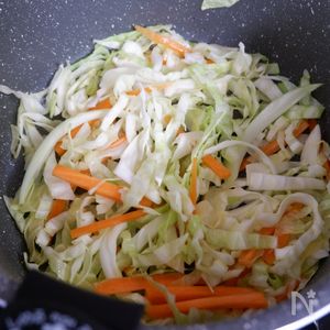 キャベツとにんじんの中華スープ