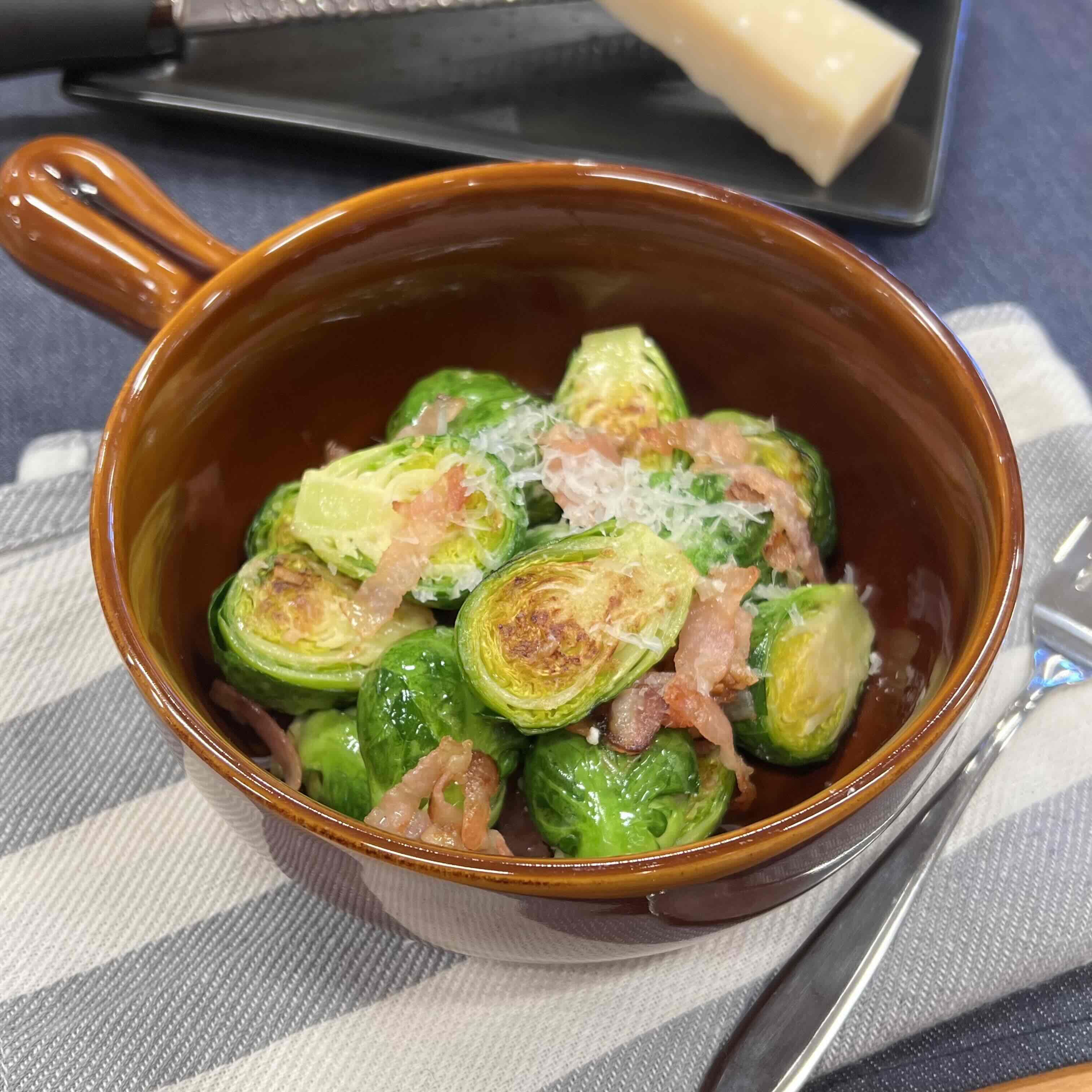 芽キャベツとベーコンのイタリアンチーズ焼