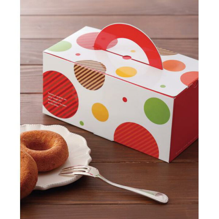 新しいドーナツが完成しました！ ヤスリ掛けをし、トッピングを作り、ボンドと絵の具で染めました！ 子どもたちが作った物が溢れていくのはいいですね！藤森メソッド見守る保育mimamoru佐野木工新宿せいが子ども園サノモッコー保育保育士保育環境男性